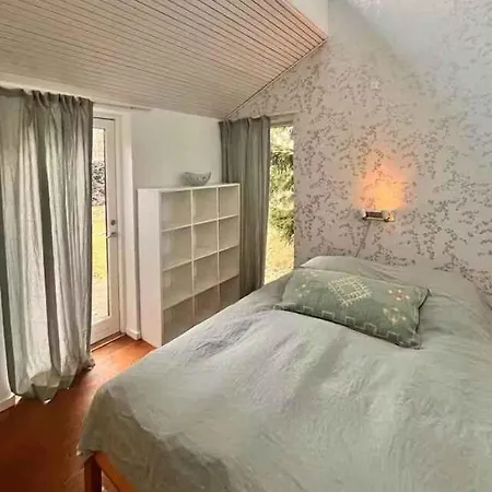 Family-friendly Beachside *