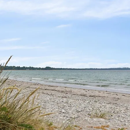 Familievennlig Nær Stranden Feriehus