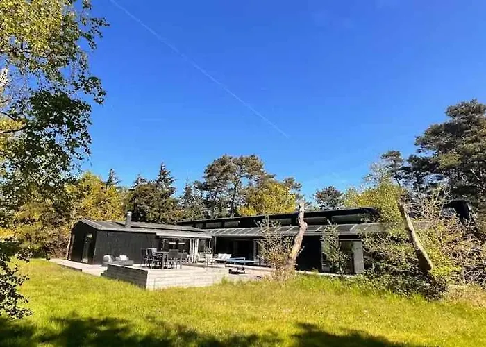 Family-friendly Beachside Nykobing Sjaelland